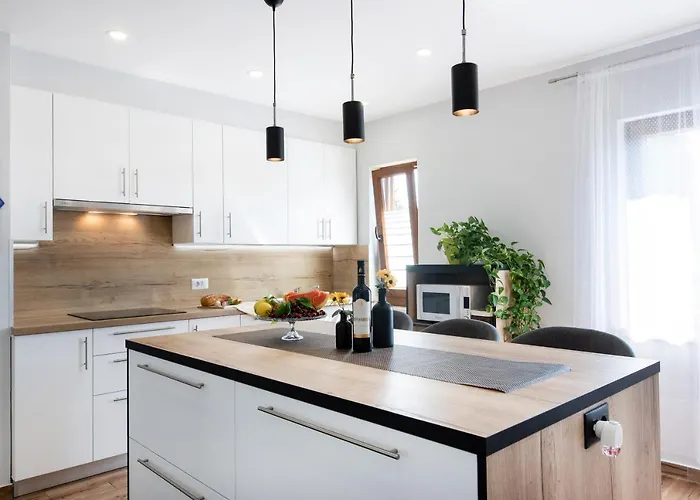 Superior Sincic Apartment